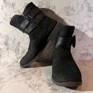 Girls Black Ugg Boot Size 1 Interior Zip, Bow Strap Detail Joanie Bow Suede